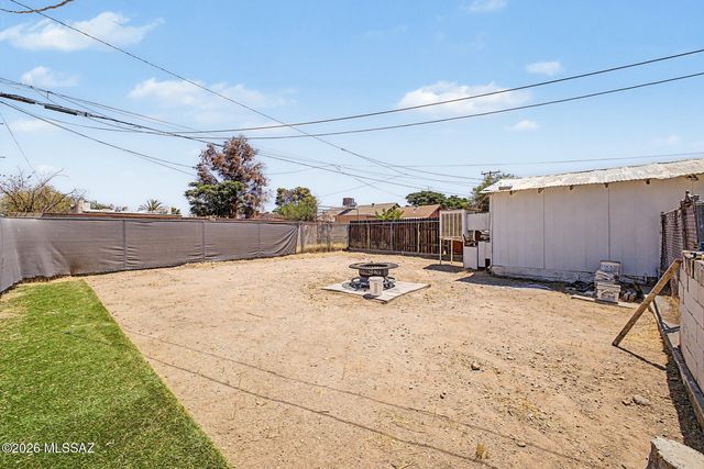 214 W Palmdale Street, Tucson, AZ 85714