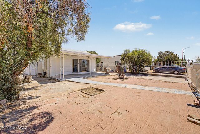 214 W Palmdale Street, Tucson, AZ 85714
