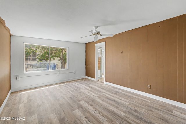 214 W Palmdale Street, Tucson, AZ 85714