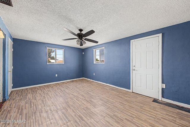 214 W Palmdale Street, Tucson, AZ 85714