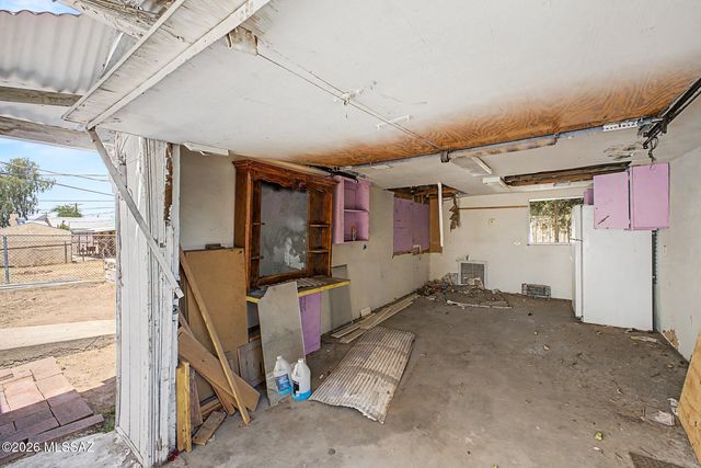 214 W Palmdale Street, Tucson, AZ 85714