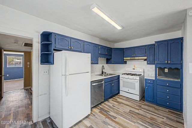 214 W Palmdale Street, Tucson, AZ 85714