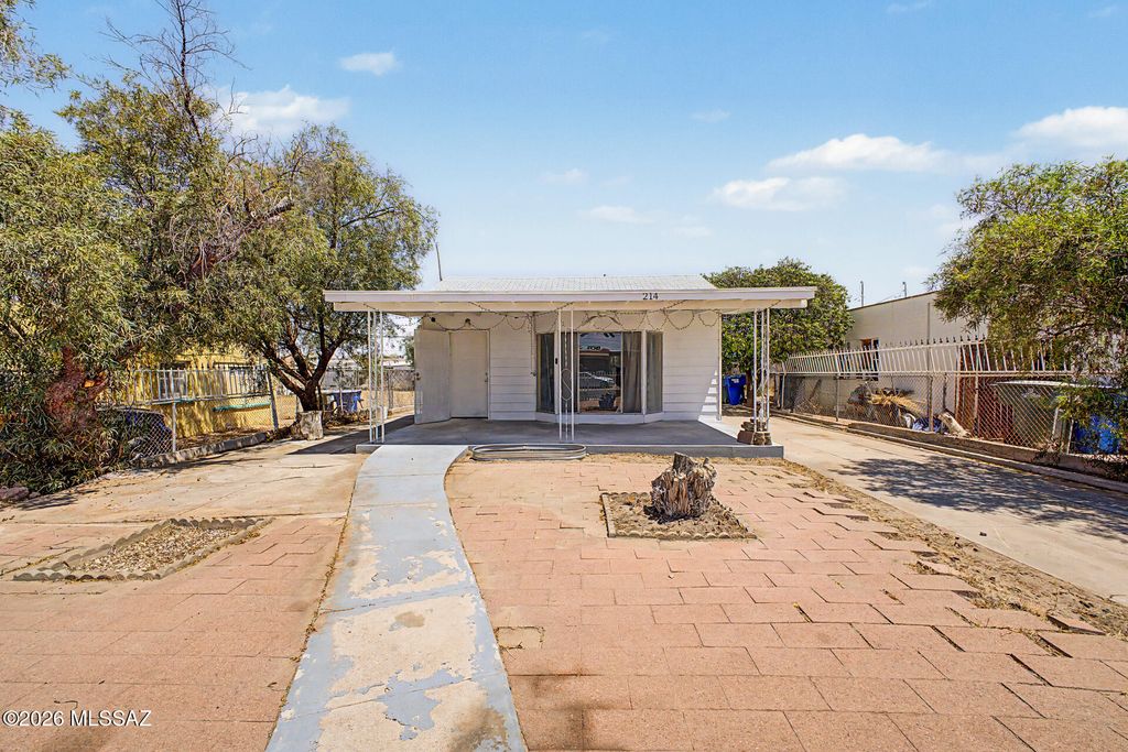 214 W Palmdale Street, Tucson, AZ 85714