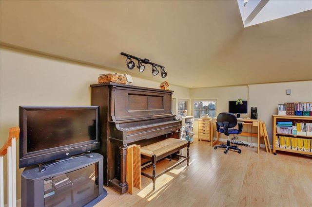 16710 River Ranch Rd, Grass Valley, CA 95949