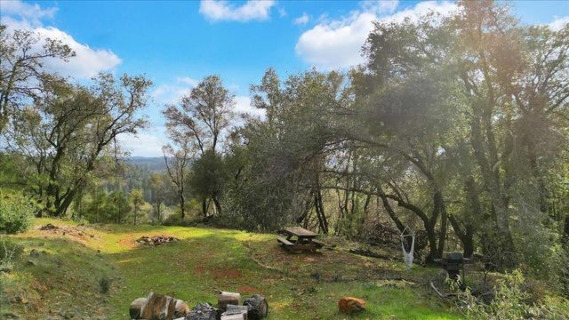 16710 River Ranch Rd, Grass Valley, CA 95949