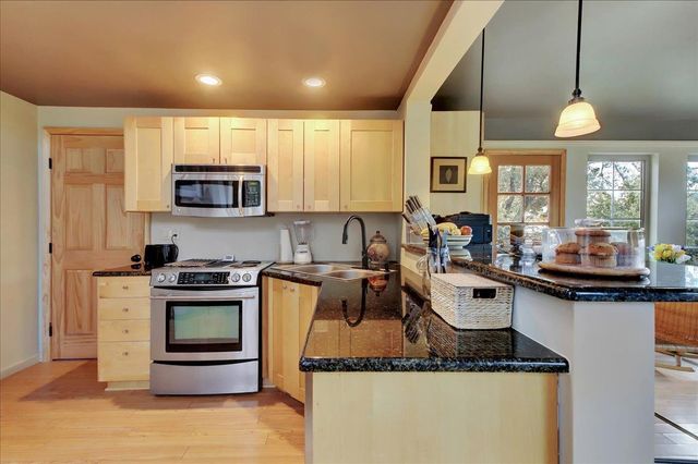 16710 River Ranch Rd, Grass Valley, CA 95949