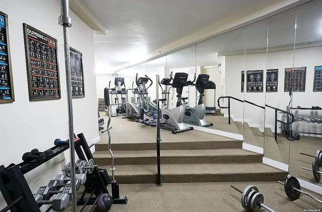 11611 Curzon Rd Apt 3B, New York City, NY 11418