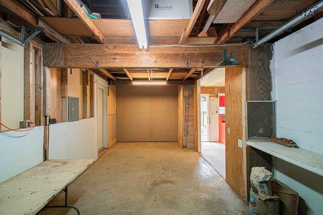 551 N PETERSON ROAD, Iowa Park, TX 76367