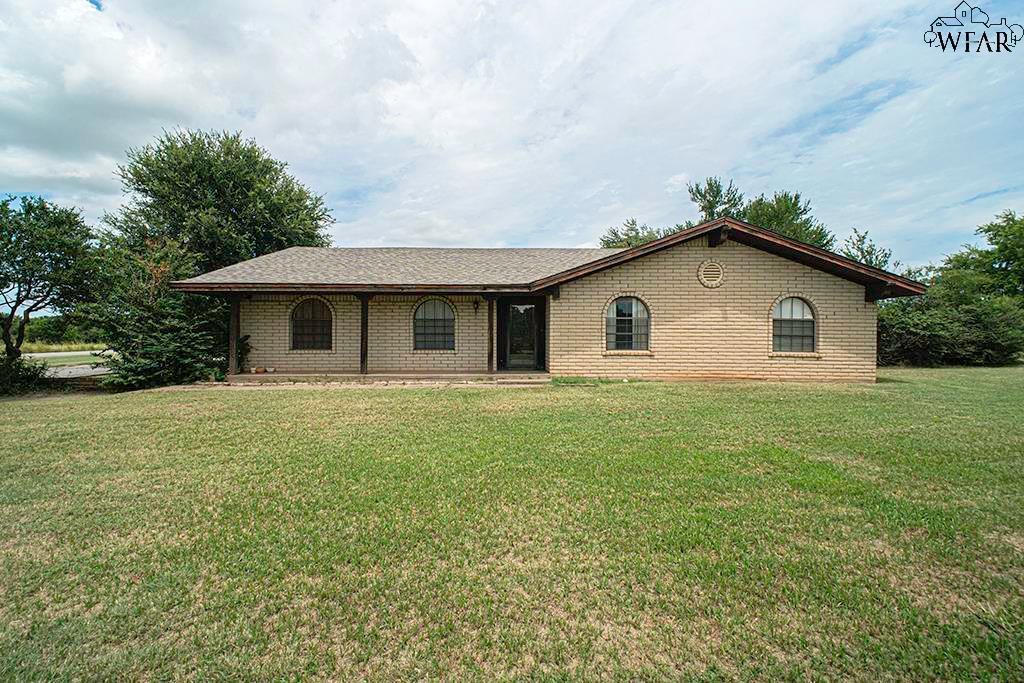 551 N PETERSON ROAD, Iowa Park, TX 76367