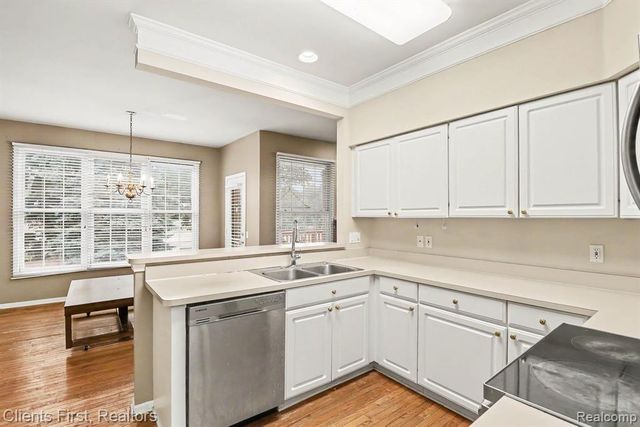 39489 Edgewater Drive, Northville, MI 48168