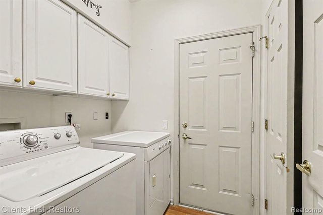39489 Edgewater Drive, Northville, MI 48168