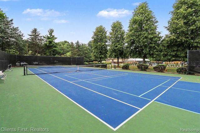 39489 Edgewater Drive, Northville, MI 48168