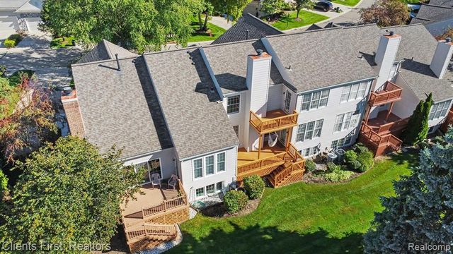 39489 Edgewater Drive, Northville, MI 48168
