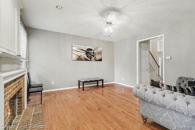 39489 Edgewater Drive, Northville, MI 48168