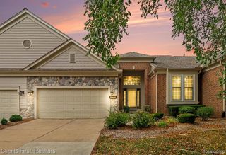 39489 Edgewater Drive, Northville, MI 48168