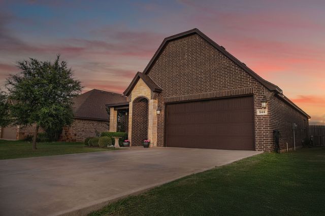 544 Clearwater Place, Granbury, TX 76049