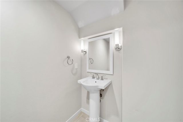 328 Floral View, Irvine, CA 92618