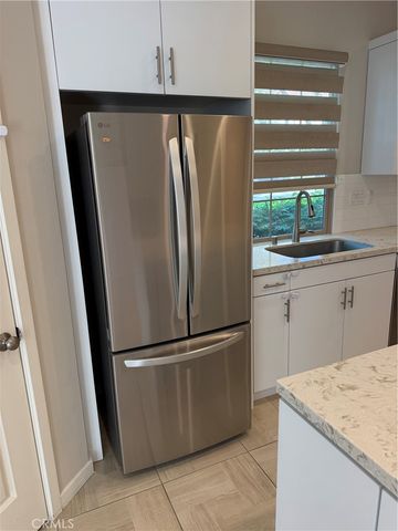 328 Floral View, Irvine, CA 92618
