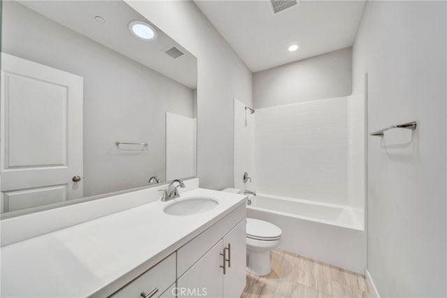328 Floral View, Irvine, CA 92618