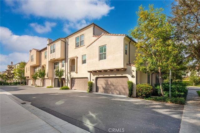 328 Floral View, Irvine, CA 92618