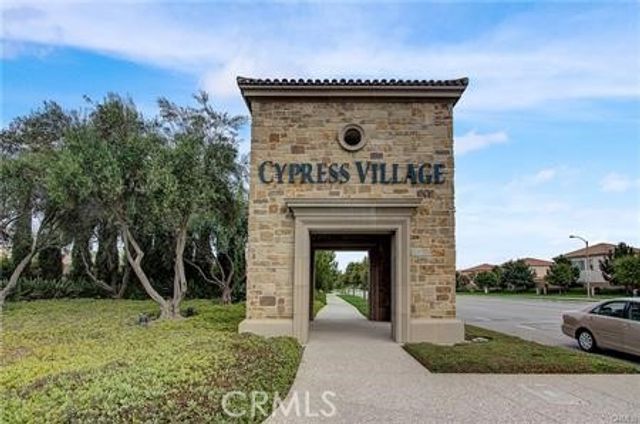 328 Floral View, Irvine, CA 92618