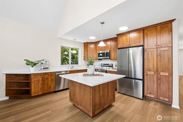22430 SE 300th Street, Black Diamond, WA 98010
