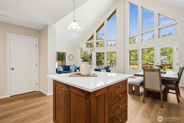 22430 SE 300th Street, Black Diamond, WA 98010