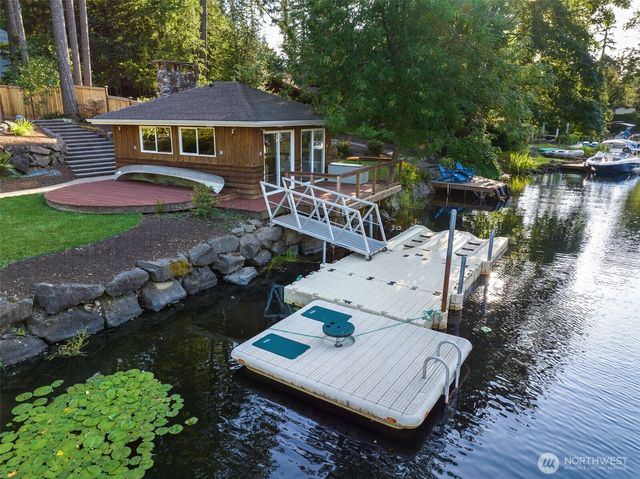 22430 SE 300th Street, Black Diamond, WA 98010