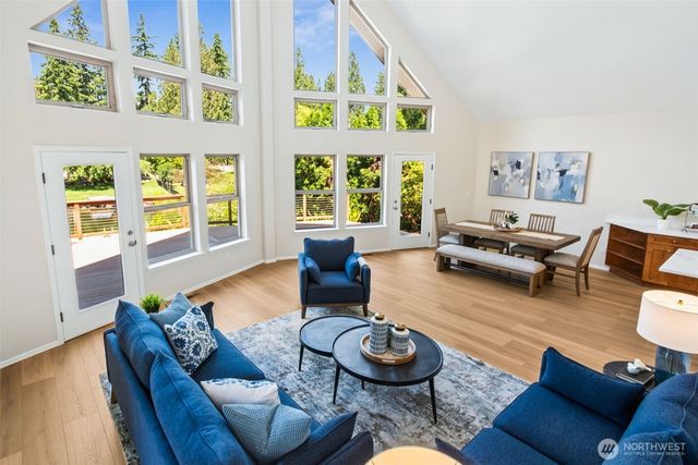 22430 SE 300th Street, Black Diamond, WA 98010