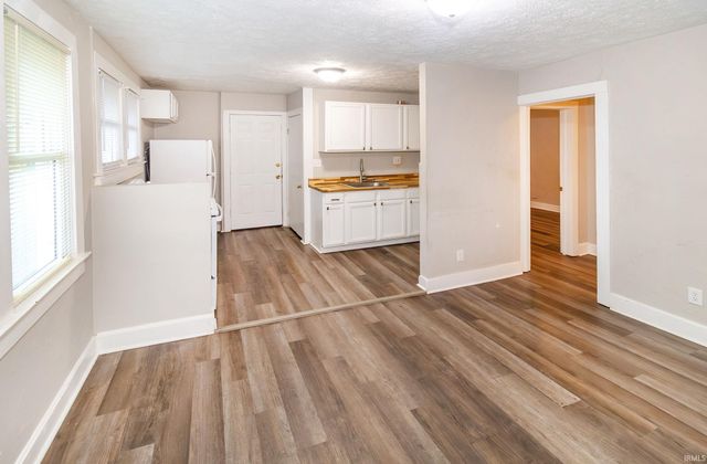 1159 Sweetser Avenue, Evansville, IN 47714