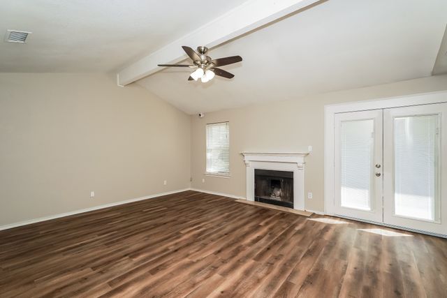 6104 Skylark Lane, Watauga, TX 76148