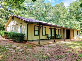 204 Black Bear LN, Boones Mill, VA 24065