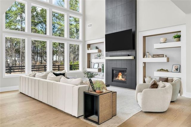 3018 Millpond Way, Woodstock, GA 30188