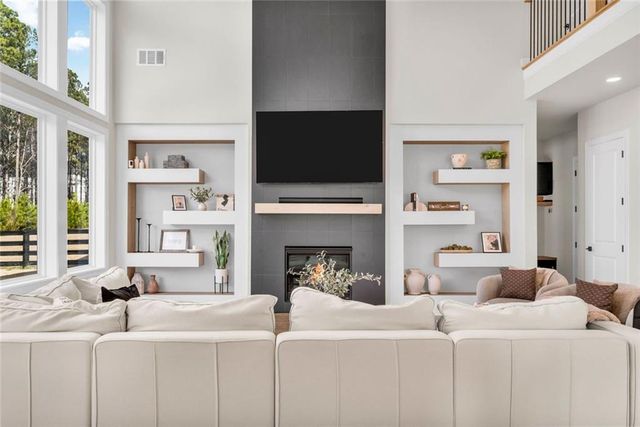 3018 Millpond Way, Woodstock, GA 30188