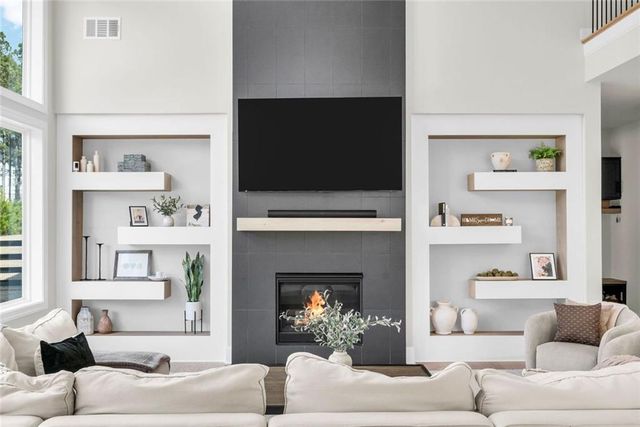 3018 Millpond Way, Woodstock, GA 30188