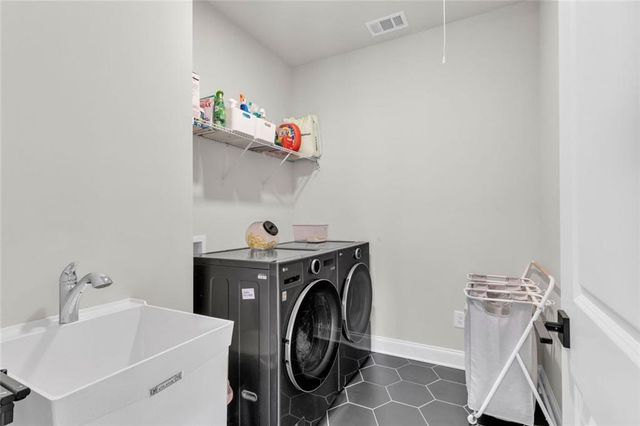 3018 Millpond Way, Woodstock, GA 30188