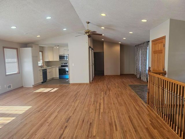 1209 Pearson Parkway N, Brooklyn Park, MN 55444