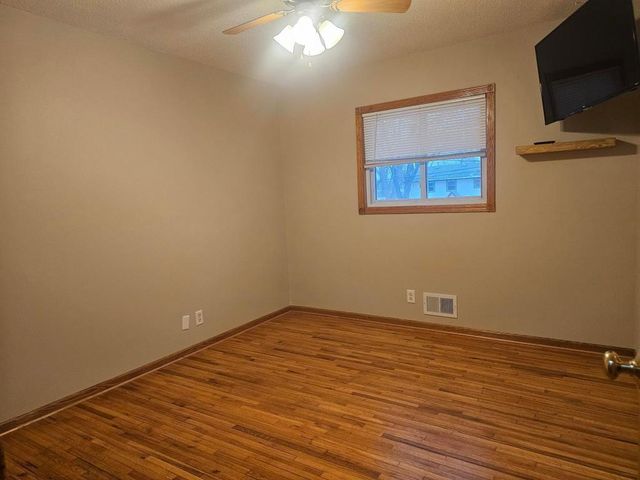 1209 Pearson Parkway N, Brooklyn Park, MN 55444