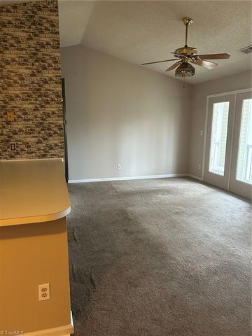 2330 Vandalia Road L, Greensboro, NC 27407