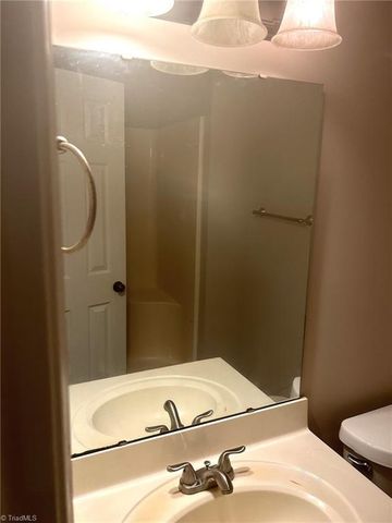 2330 Vandalia Road L, Greensboro, NC 27407