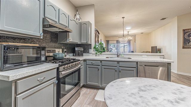 1123 BENSBROOKE DRIVE, Wesley Chapel, FL 33543