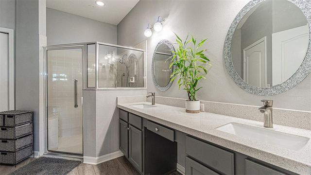 1123 BENSBROOKE DRIVE, Wesley Chapel, FL 33543