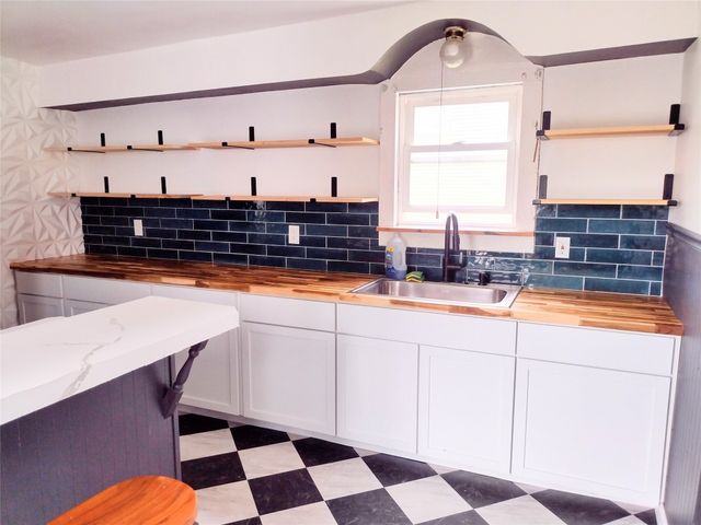 14105 LEXINGTON Avenue, Harmonsburg, PA 16422