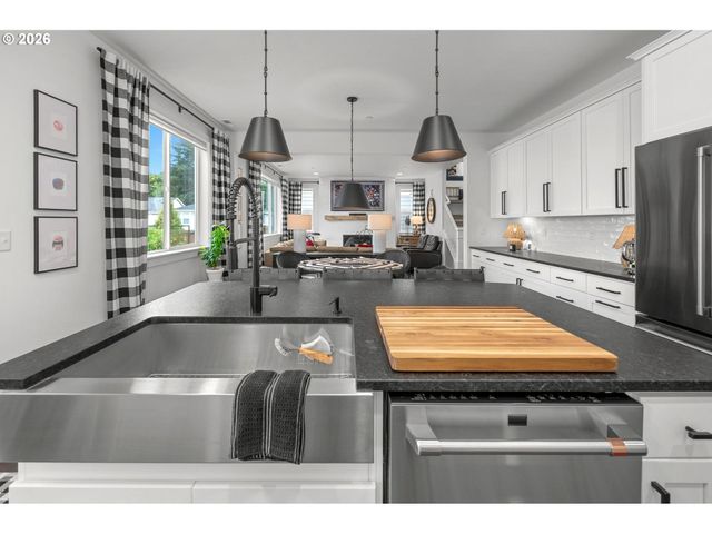 9685 Sw 173RD Ave, Beaverton, OR 97007
