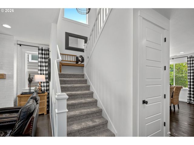 9685 Sw 173RD Ave, Beaverton, OR 97007