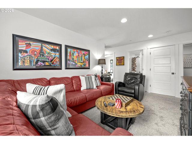 9685 Sw 173RD Ave, Beaverton, OR 97007