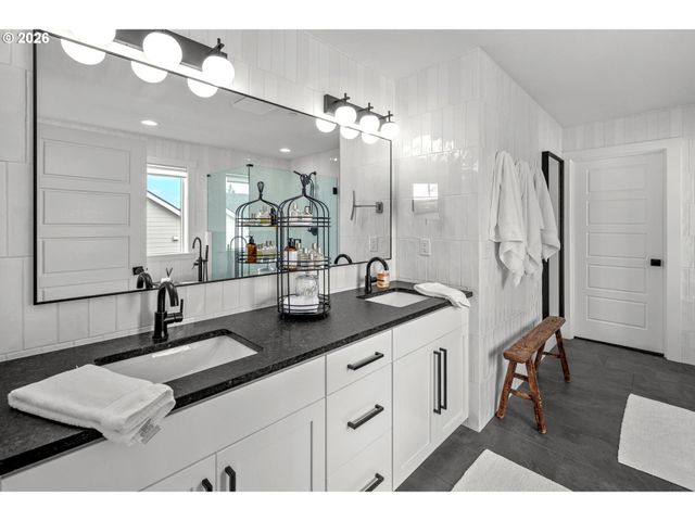 9685 Sw 173RD Ave, Beaverton, OR 97007