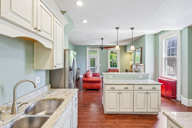 4111 Brownsville Rd Brownsville ROAD, Brentwood, PA 15227