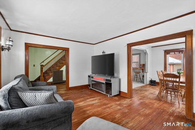 330 Hillside Avenue, Hartford, CT 06106