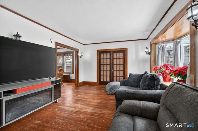 330 Hillside Avenue, Hartford, CT 06106